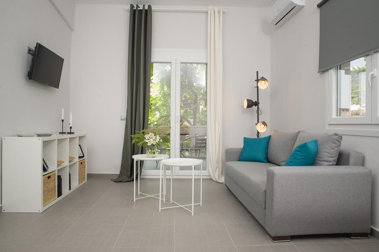 Palio Grey Apartments PalaiónTsiflíkion Extérieur photo